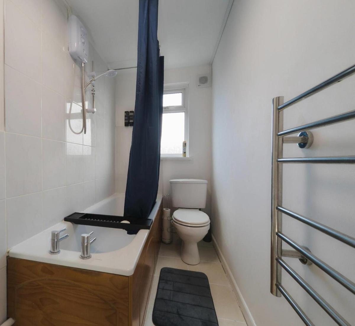 Apartment Modern Cozy 2-bedroom Family Friendly