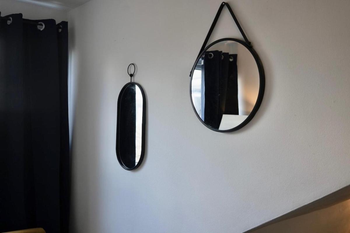 Apartment Modern Cozy 2-bedroom Family Friendly *